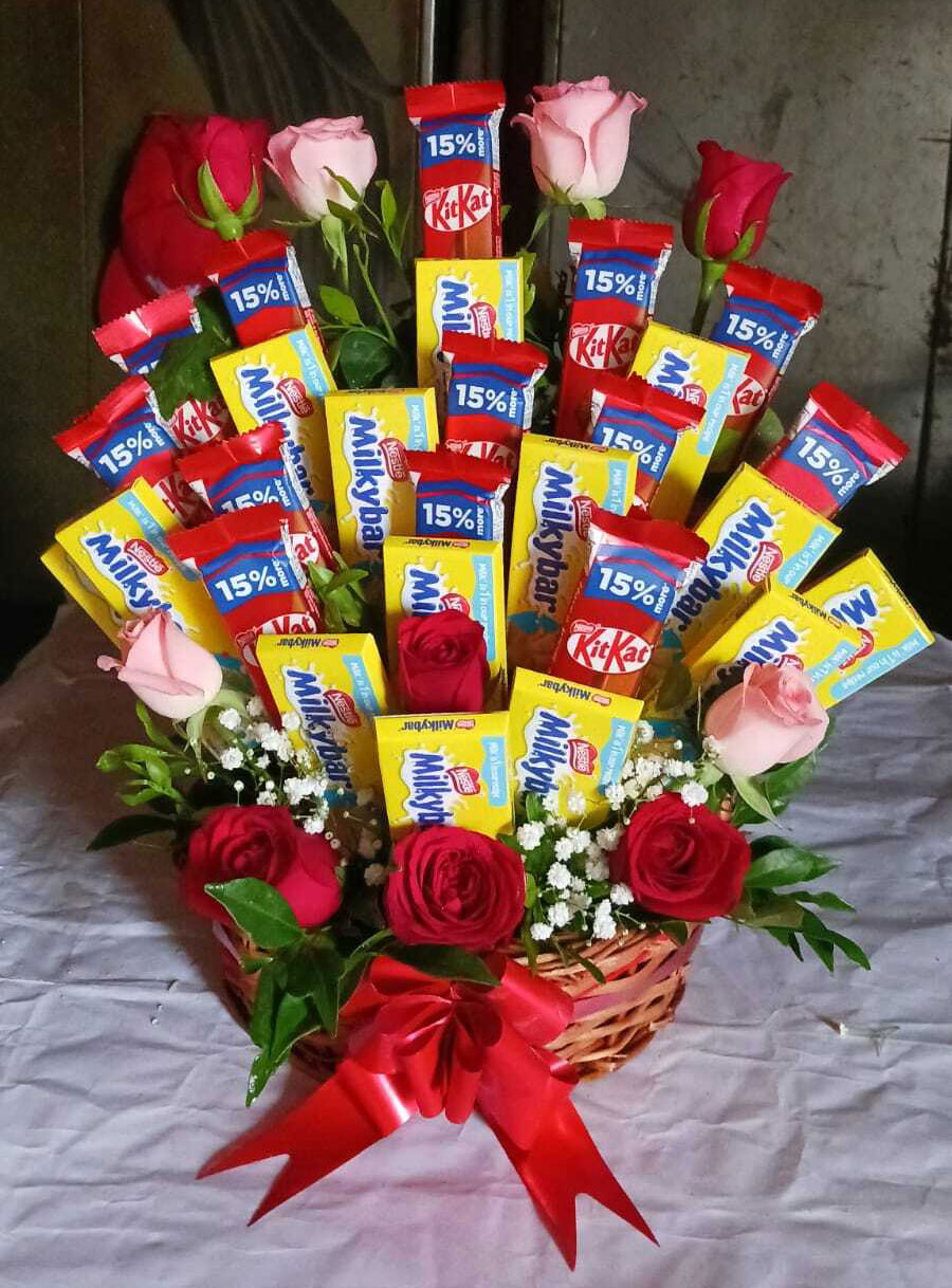 KitKat & Milkybar Chocolate Basket with Red Roses