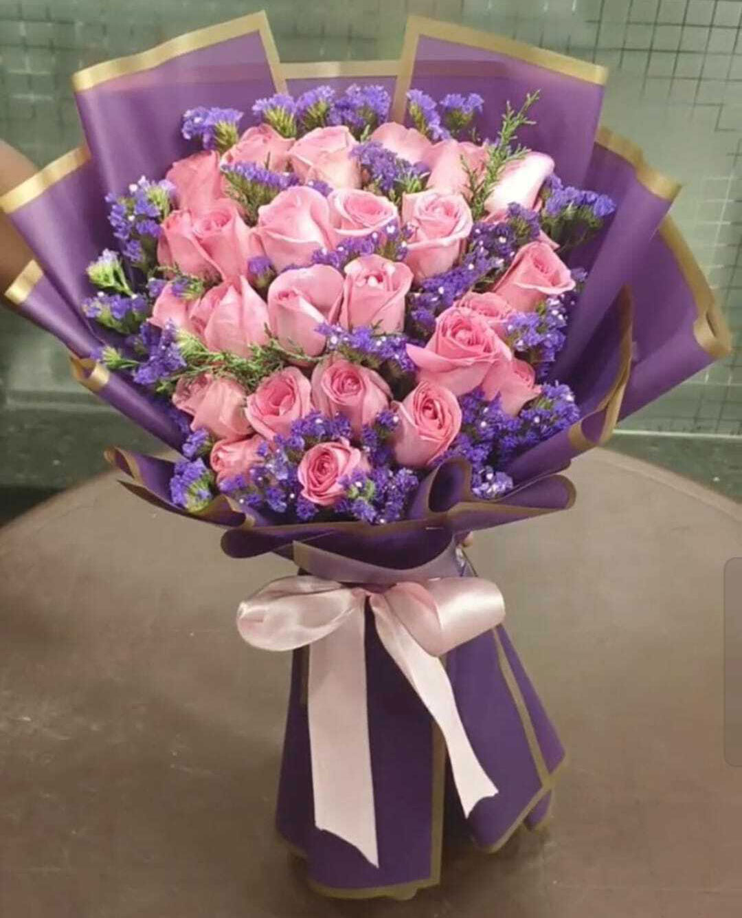 Romantic Pink Roses Premium Hand Bouquet